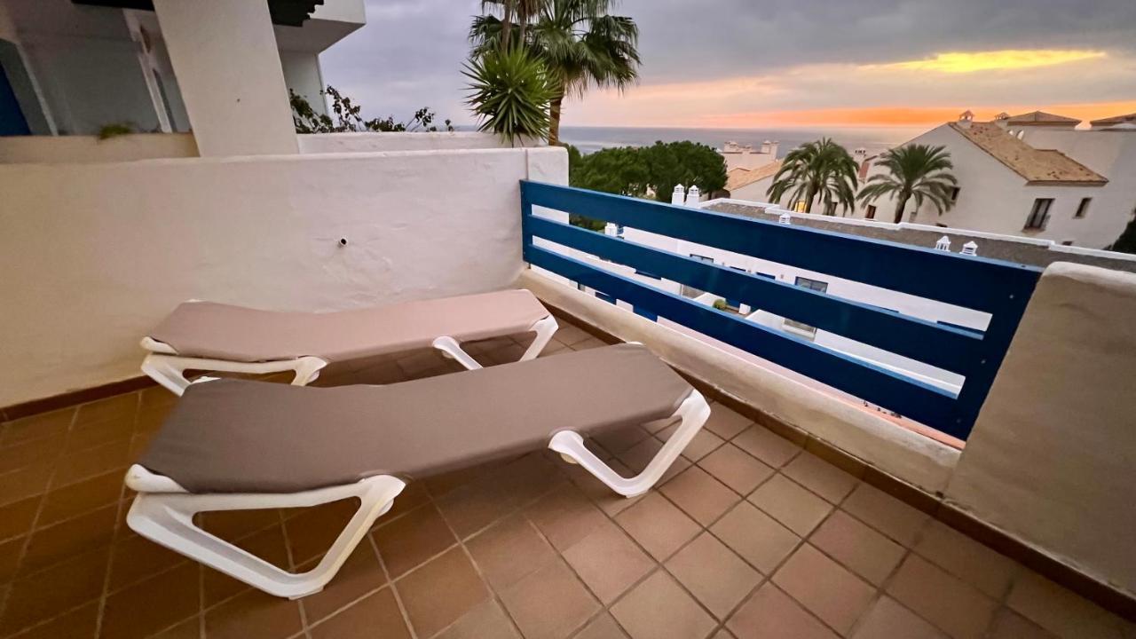 2 Bedrooms Sea And Pool View Apt In Duquesa Golf & Gardens Manilva Castillo de Sabinillas Exterior photo